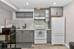 2 BR Suite YYC Airport and Downtown 4324 DN - Image 3