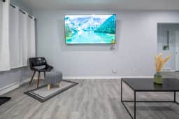 2BR Suite Near YYC Airport & Downtown - 4408 – UP - Image 2