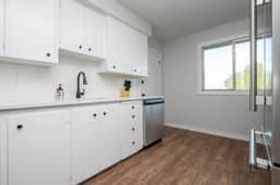 2BR Suite Near YYC Airport Downtown 4644 UP - Image 3
