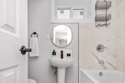 2BR Suite YYC Airport & Downtown - 4404 – DN - Image 5