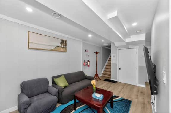 2BR Suite Near YYC Airport and Downtown 4644 DN - Image 2