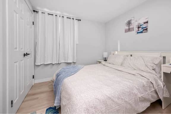 2BR Suite YYC Airport & Downtown - 4404 – DN - Image 2
