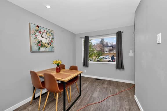 2BR Suite Near Airport & Downtown – 4640 A – UP - Image 5