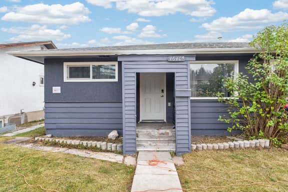 2BR Suite Near Airport & Downtown – 4640 A – UP - Image 2