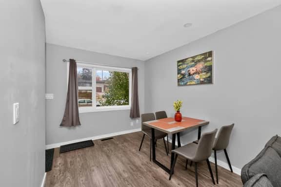 2BR Suite Near Airport & Downtown – 4640 B – UP - Image 3